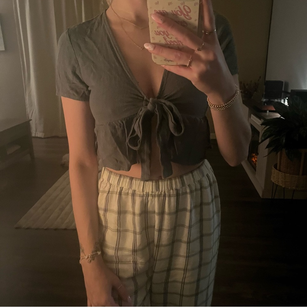 Lottie Miss Tied short sleeve crop top